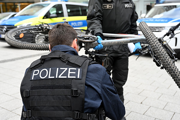 Erneute Polizeiaktion am Lederhof in Ulm